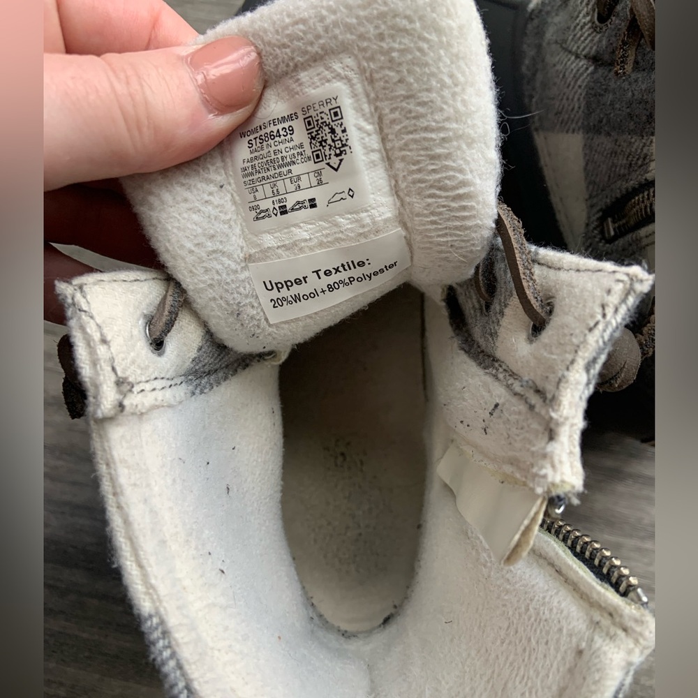 Sperry Grey Plaid Winter Booties - Picture 3 of 13